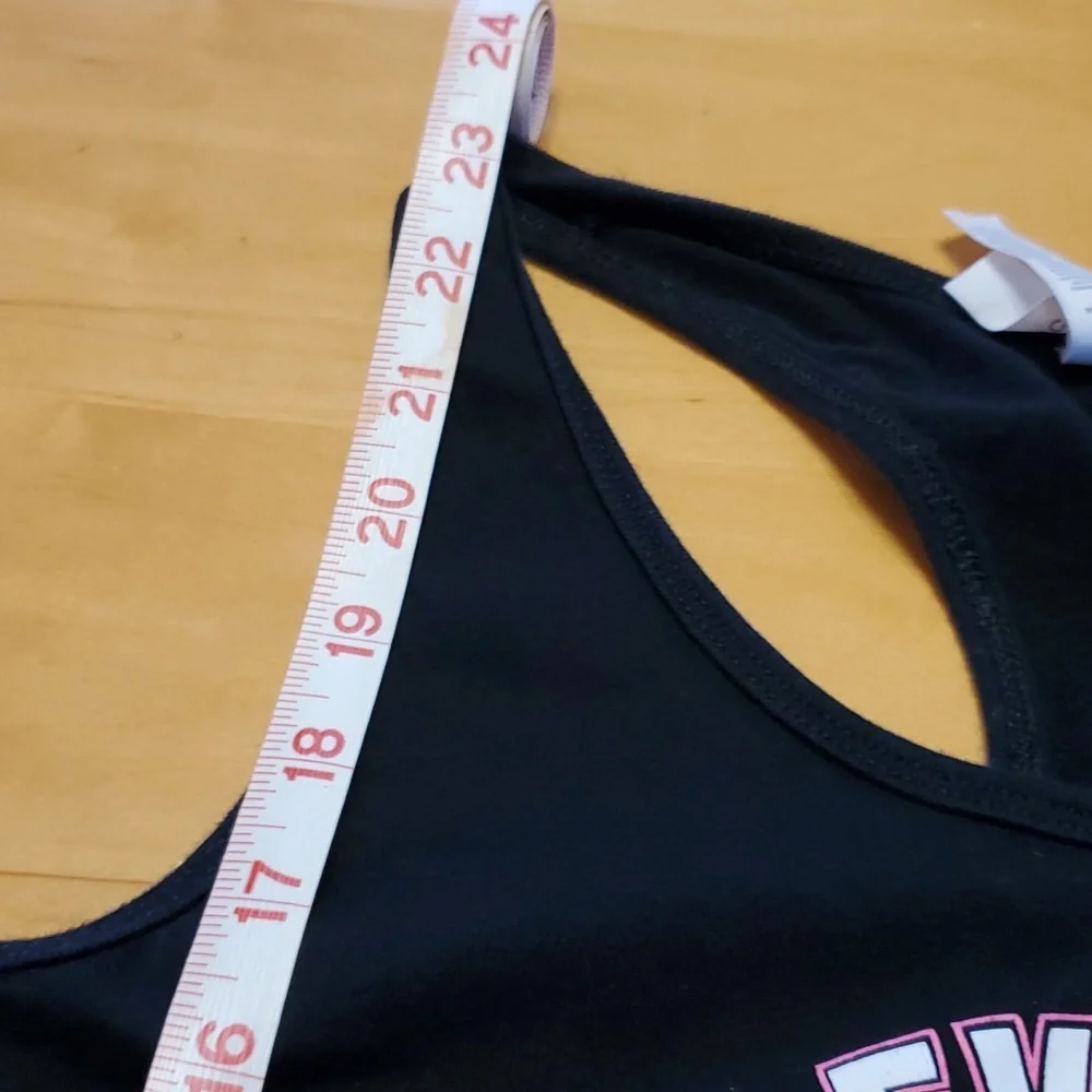 Bella+Canvas Racerback Tank 🖤🏐💖 Size Large 🖤 comfy loose fit - Picture 4 of 6